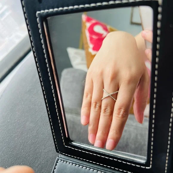 BRAND NEW Cross Stripes Diamond Ring, size 6-8 - Picture 4 of 6